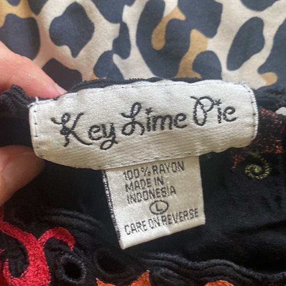 Vintage embroidered tank top - Picture 2 of 2